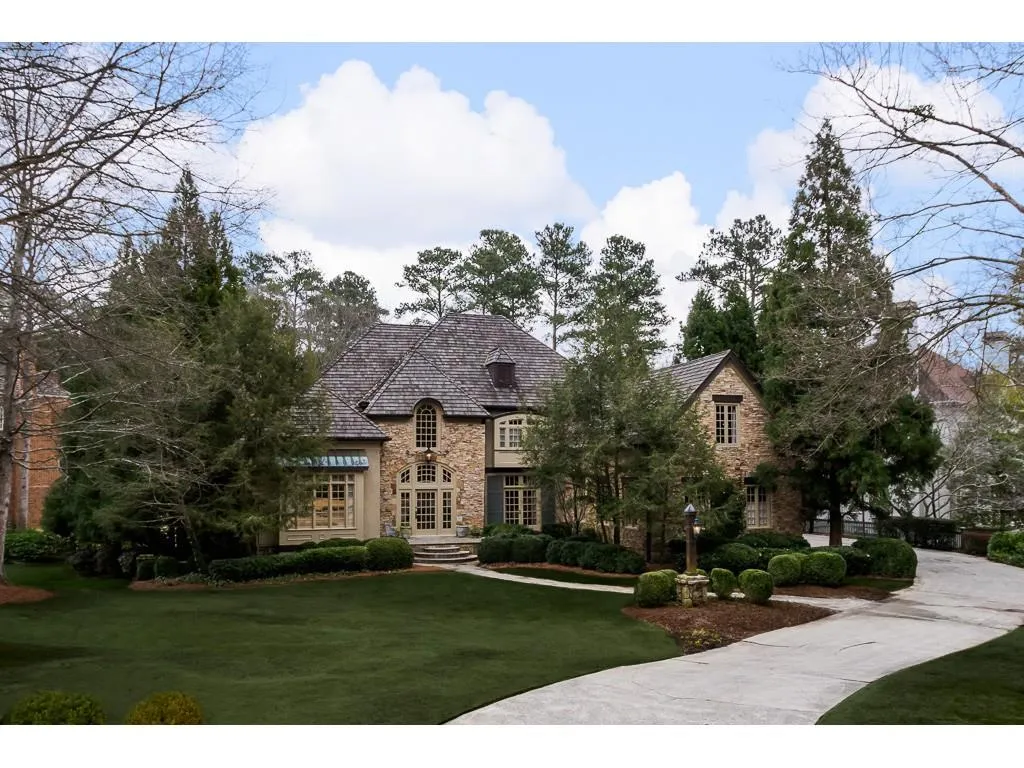 40 Old Stratton Chase, Atlanta, Georgia 30328, 5 Bedrooms Bedrooms, ,5 BathroomsBathrooms,Residential,Sold,40 Old Stratton Chase,6129333