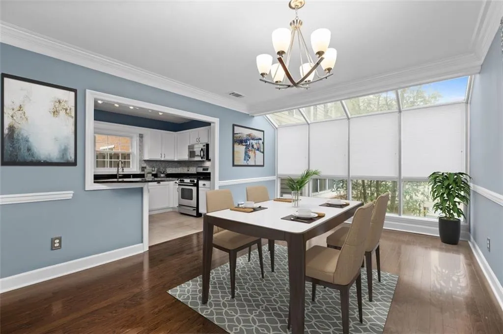 73 Mount Vernon Circle, Sandy Springs, Georgia 30338, 3 Bedrooms Bedrooms, ,2 BathroomsBathrooms,Residential,Sold,73 Mount Vernon Circle,7192972