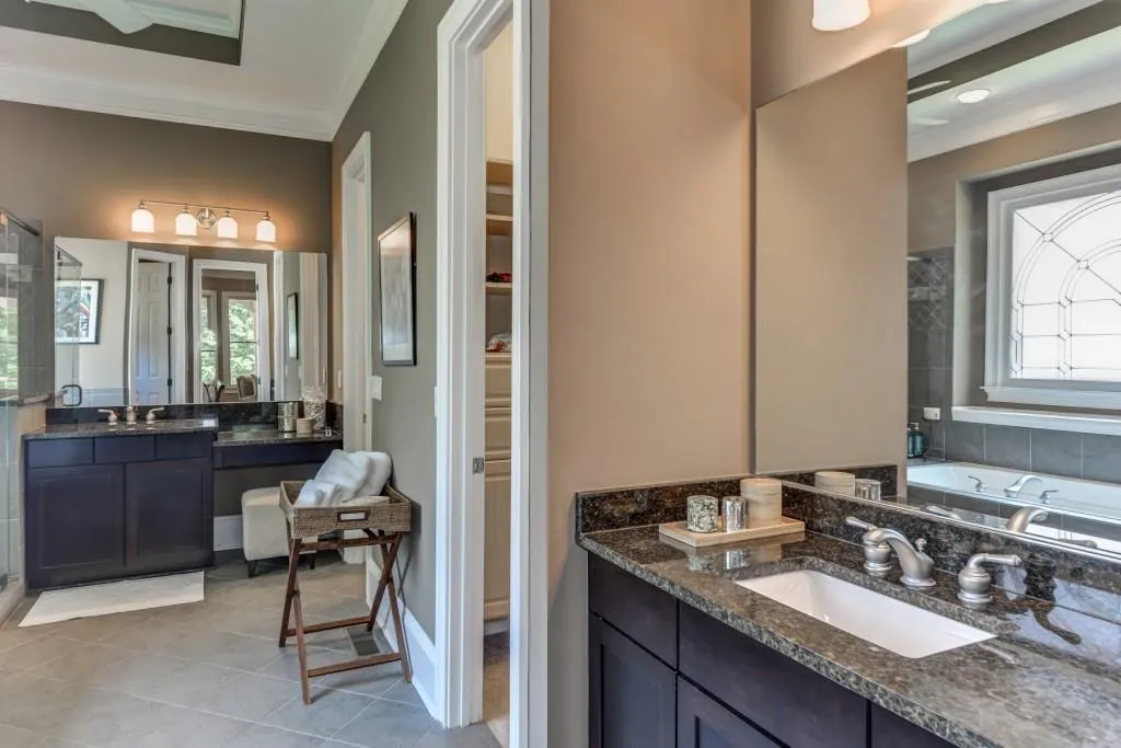 245 Lake Summit View, Atlanta, Georgia 30342, 5 Bedrooms Bedrooms, ,4 BathroomsBathrooms,Residential,Sold,245 Lake Summit View,5718877