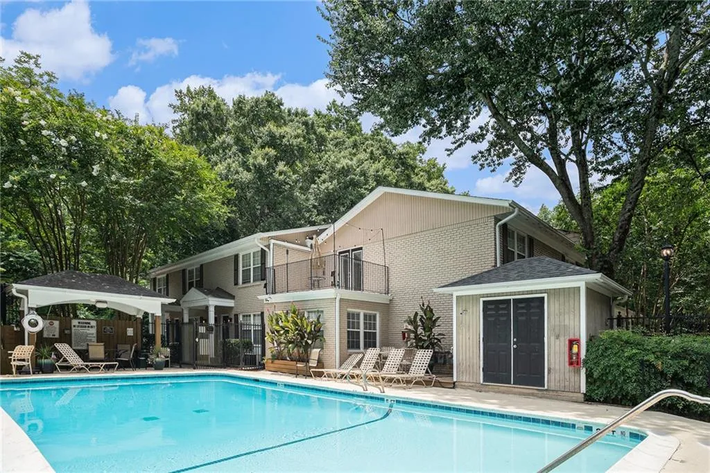 2232 Dunseath Avenue Nw Unit 204, Atlanta, Georgia 30318, 1 Bedroom Bedrooms, ,1 BathroomBathrooms,Residential,For Sale,2232 Dunseath Avenue Nw Unit 204,7614029
