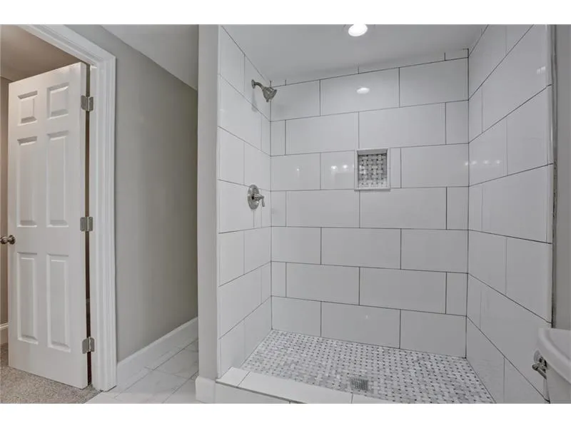 10 Braemore Drive Unit 10, Sandy Springs, Georgia 30328, 4 Bedrooms Bedrooms, ,3 BathroomsBathrooms,Residential,Sold,10 Braemore Drive Unit 10,5946606