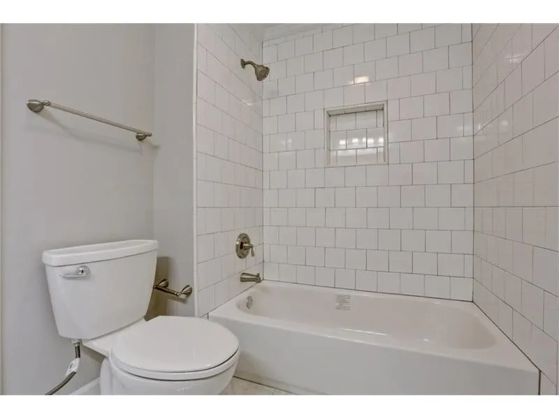 10 Braemore Drive Unit 10, Sandy Springs, Georgia 30328, 4 Bedrooms Bedrooms, ,3 BathroomsBathrooms,Residential,Sold,10 Braemore Drive Unit 10,5946606