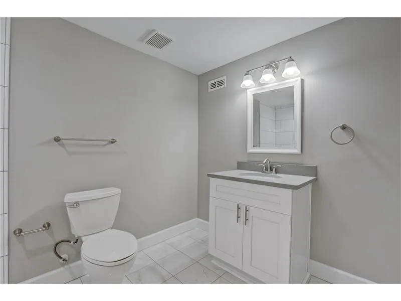 10 Braemore Drive Unit 10, Sandy Springs, Georgia 30328, 4 Bedrooms Bedrooms, ,3 BathroomsBathrooms,Residential,Sold,10 Braemore Drive Unit 10,5946606