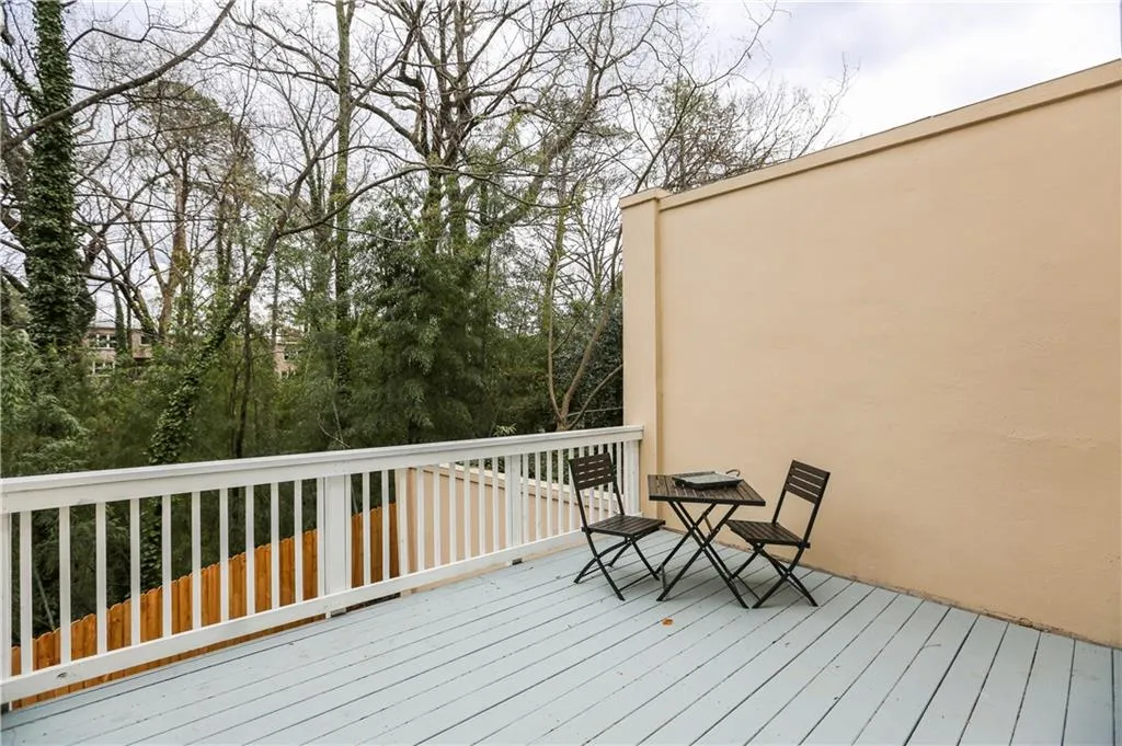 10 Braemore Drive Unit 10, Sandy Springs, Georgia 30328, 4 Bedrooms Bedrooms, ,3 BathroomsBathrooms,Residential,Sold,10 Braemore Drive Unit 10,5946606