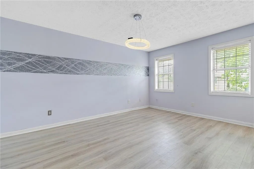 7750 Roswell Road Unit 9d, Sandy Springs, Georgia 30350, 3 Bedrooms Bedrooms, ,3 BathroomsBathrooms,Residential,Sold,7750 Roswell Road Unit 9d,7250699