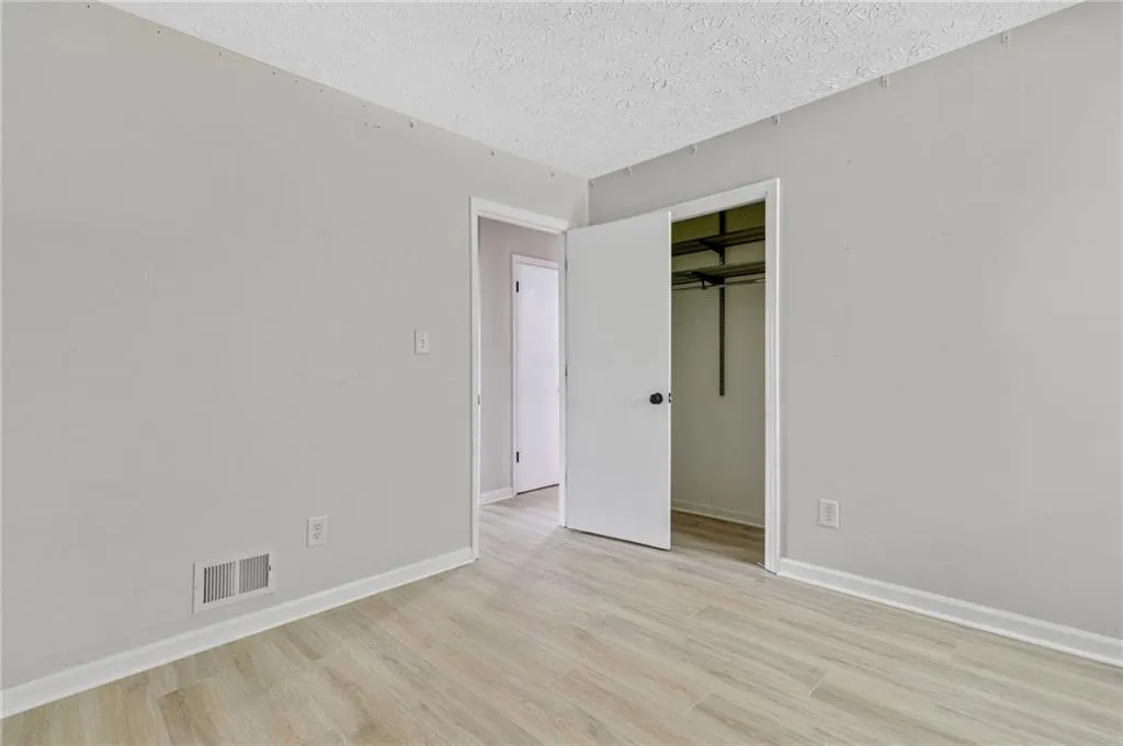 7750 Roswell Road Unit 9d, Sandy Springs, Georgia 30350, 3 Bedrooms Bedrooms, ,3 BathroomsBathrooms,Residential,Sold,7750 Roswell Road Unit 9d,7250699