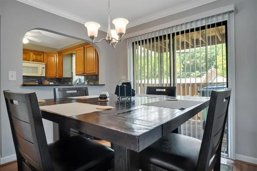 5659 Kingsport Drive Unit 6, Atlanta, Georgia 30342, 2 Bedrooms Bedrooms, ,2 BathroomsBathrooms,Residential,Sold,5659 Kingsport Drive Unit 6,6907655