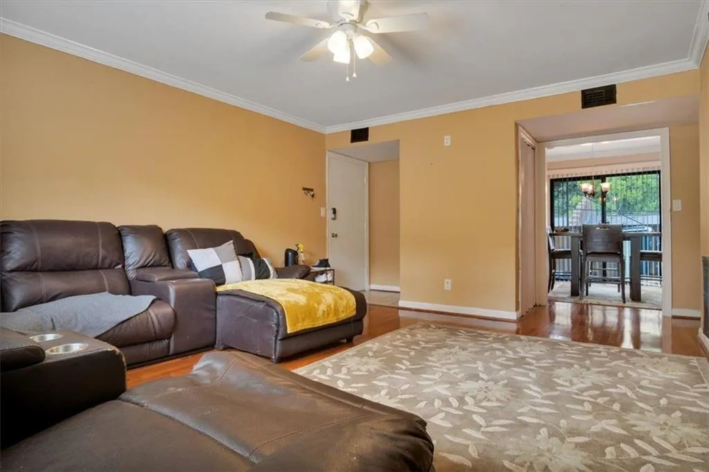 5659 Kingsport Drive Unit 6, Atlanta, Georgia 30342, 2 Bedrooms Bedrooms, ,2 BathroomsBathrooms,Residential,Sold,5659 Kingsport Drive Unit 6,6907655