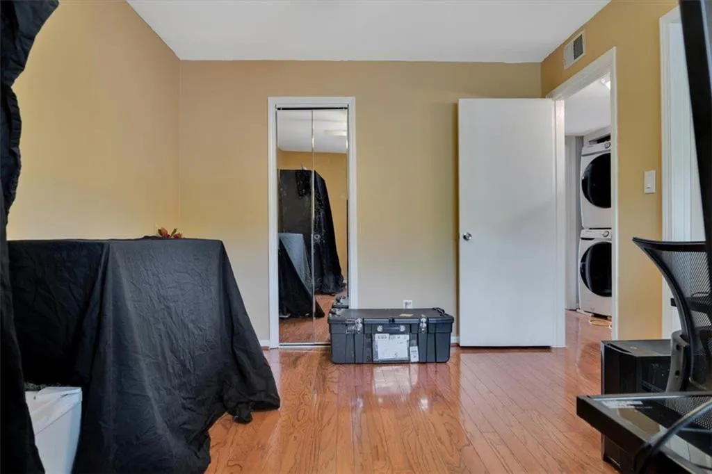 5659 Kingsport Drive Unit 6, Atlanta, Georgia 30342, 2 Bedrooms Bedrooms, ,2 BathroomsBathrooms,Residential,Sold,5659 Kingsport Drive Unit 6,6907655