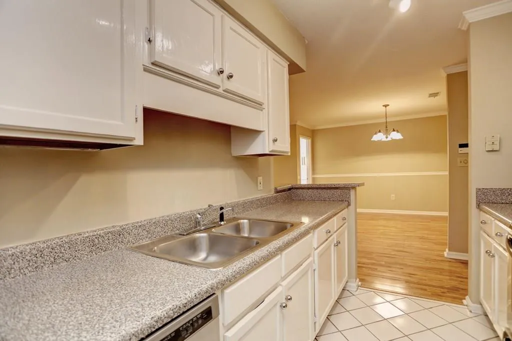 3309 Pine Heights Drive Ne Unit 3309, Atlanta, Georgia 30324, 2 Bedrooms Bedrooms, ,2 BathroomsBathrooms,Residential,Sold,3309 Pine Heights Drive Ne Unit 3309,5742224