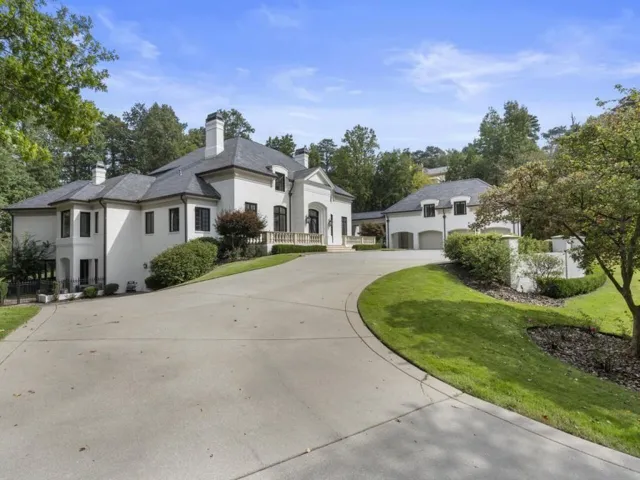 997 Davis Drive, Atlanta, Georgia 30327