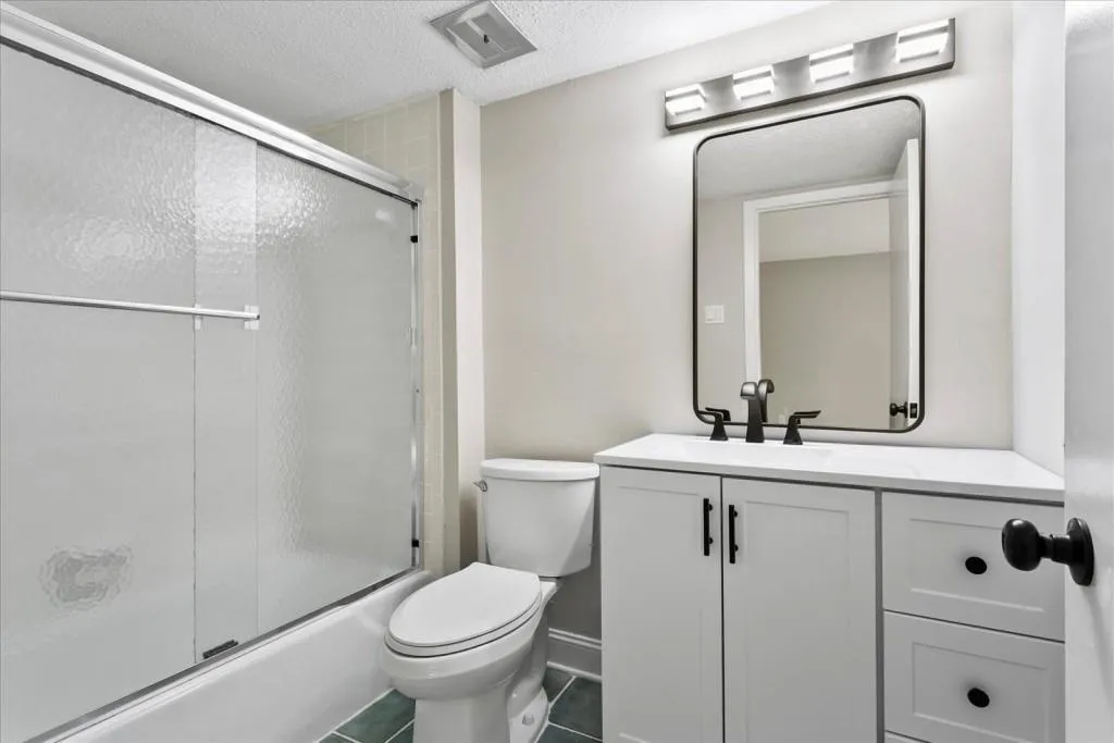 7350 Cardigan Circle, Sandy Springs, Georgia 30328, 4 Bedrooms Bedrooms, ,3 BathroomsBathrooms,Residential,Sold,7350 Cardigan Circle,7219111