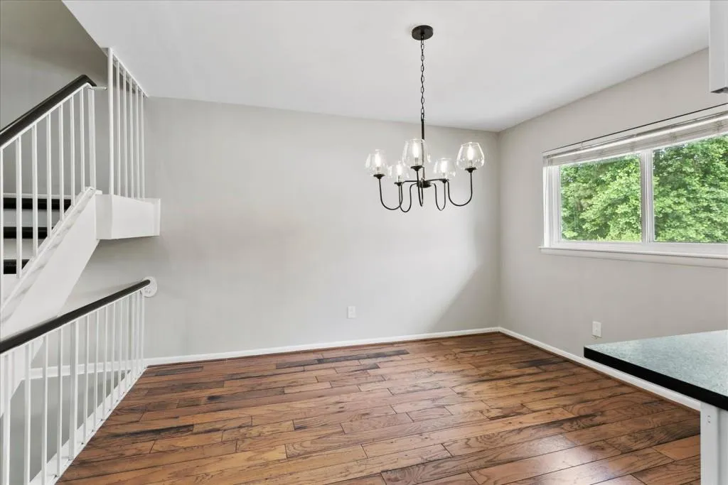 7350 Cardigan Circle, Sandy Springs, Georgia 30328, 4 Bedrooms Bedrooms, ,3 BathroomsBathrooms,Residential,Sold,7350 Cardigan Circle,7219111