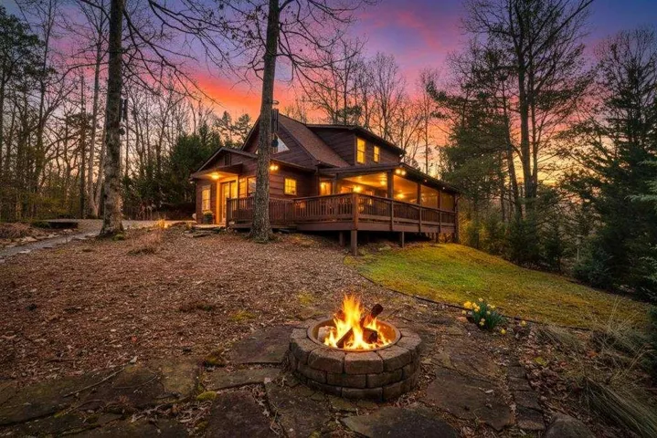 171 Mohawk Trail, Ellijay, Georgia 30540