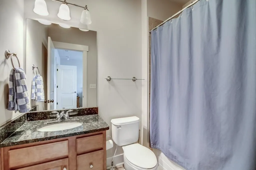 1010 River Vista Drive Unit 1010, Atlanta, Georgia 30339, 4 Bedrooms Bedrooms, ,4 BathroomsBathrooms,Residential,Sold,1010 River Vista Drive Unit 1010,5747765