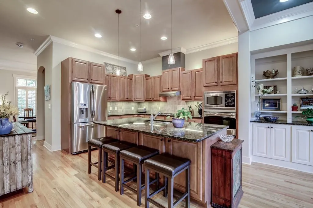 1010 River Vista Drive Unit 1010, Atlanta, Georgia 30339, 4 Bedrooms Bedrooms, ,4 BathroomsBathrooms,Residential,Sold,1010 River Vista Drive Unit 1010,5747765