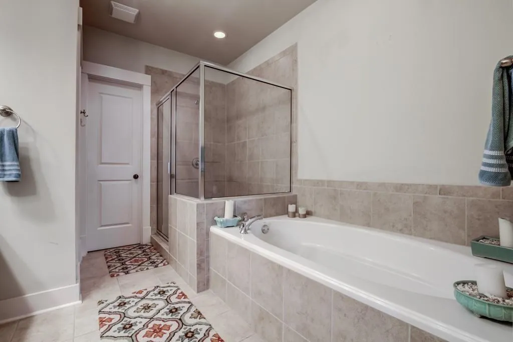 1010 River Vista Drive Unit 1010, Atlanta, Georgia 30339, 4 Bedrooms Bedrooms, ,4 BathroomsBathrooms,Residential,Sold,1010 River Vista Drive Unit 1010,5747765