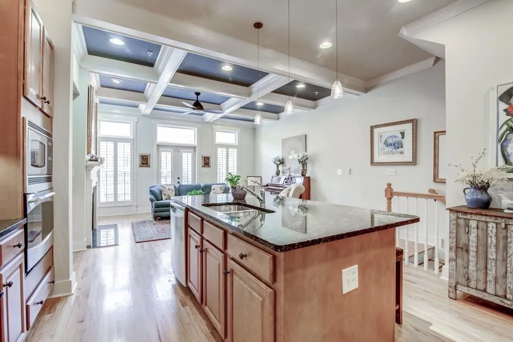 1010 River Vista Drive Unit 1010, Atlanta, Georgia 30339, 4 Bedrooms Bedrooms, ,4 BathroomsBathrooms,Residential,Sold,1010 River Vista Drive Unit 1010,5747765