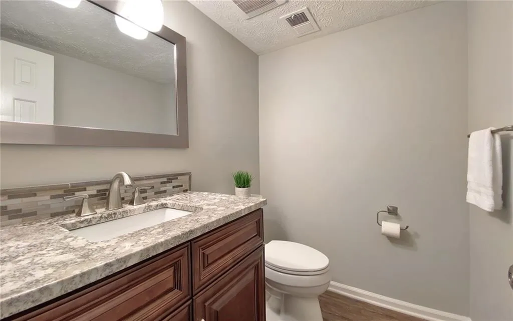 9160 Carroll Manor Drive, Sandy Springs, Georgia 30350, 2 Bedrooms Bedrooms, ,2 BathroomsBathrooms,Residential,Sold,9160 Carroll Manor Drive,6861494