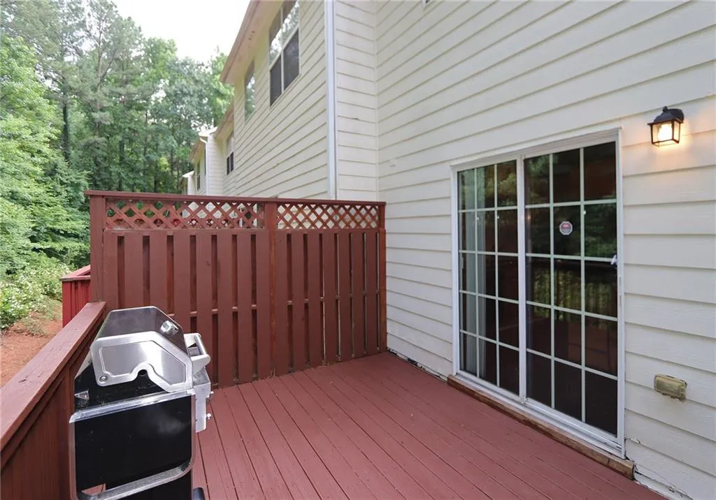 703 Coligny Court, Sandy Springs, Georgia 30350, 3 Bedrooms Bedrooms, ,3 BathroomsBathrooms,Residential,Sold,703 Coligny Court,6029622