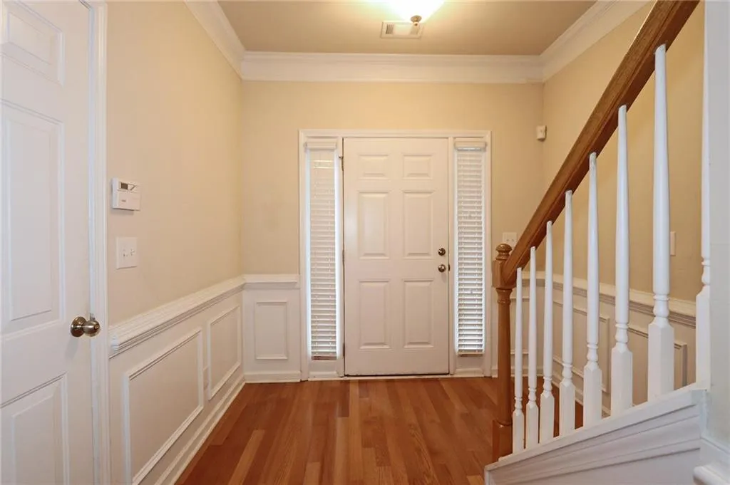 703 Coligny Court, Sandy Springs, Georgia 30350, 3 Bedrooms Bedrooms, ,3 BathroomsBathrooms,Residential,Sold,703 Coligny Court,6029622