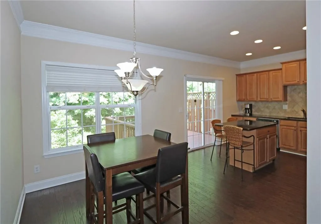 703 Coligny Court, Sandy Springs, Georgia 30350, 3 Bedrooms Bedrooms, ,3 BathroomsBathrooms,Residential,Sold,703 Coligny Court,6029622