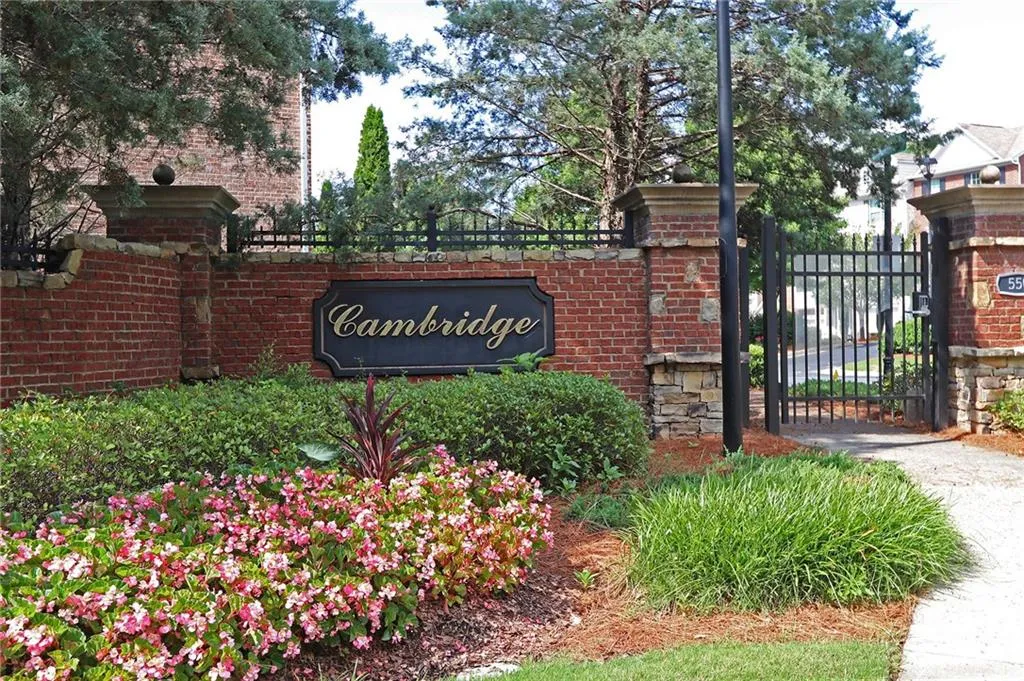 703 Coligny Court, Sandy Springs, Georgia 30350, 3 Bedrooms Bedrooms, ,3 BathroomsBathrooms,Residential,Sold,703 Coligny Court,6029622