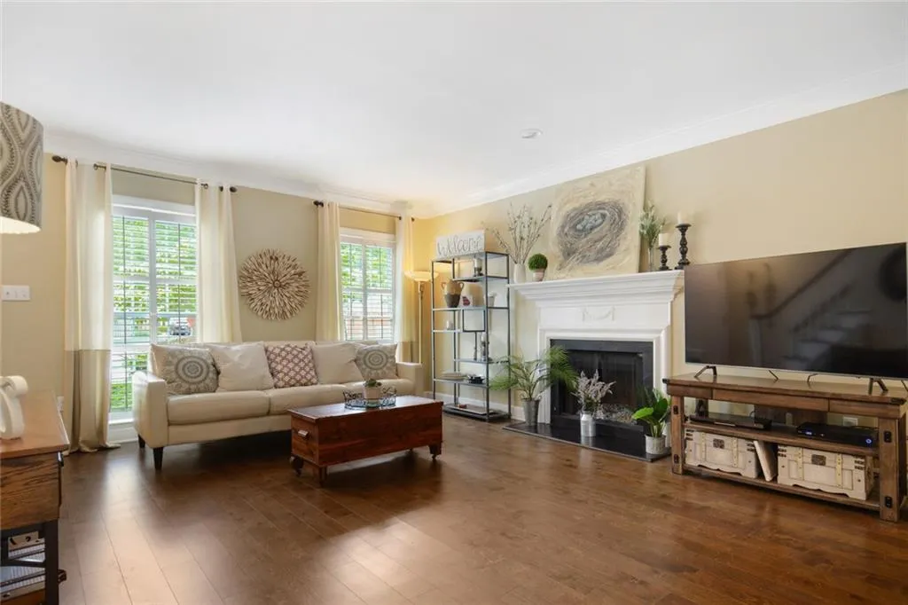 84 Mount Vernon Circle, Sandy Springs, Georgia 30338, 2 Bedrooms Bedrooms, ,2 BathroomsBathrooms,Residential,Sold,84 Mount Vernon Circle,6871751