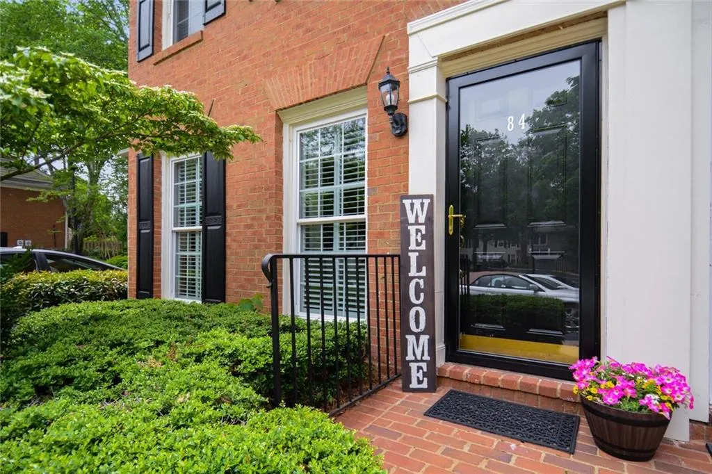 84 Mount Vernon Circle, Sandy Springs, Georgia 30338, 2 Bedrooms Bedrooms, ,2 BathroomsBathrooms,Residential,Sold,84 Mount Vernon Circle,6871751
