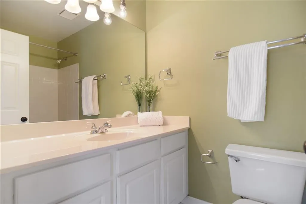 84 Mount Vernon Circle, Sandy Springs, Georgia 30338, 2 Bedrooms Bedrooms, ,2 BathroomsBathrooms,Residential,Sold,84 Mount Vernon Circle,6871751