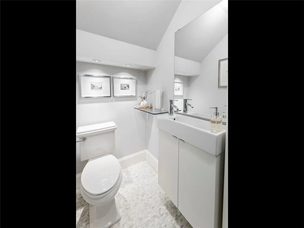 7515 Bridgegate Court, Atlanta, Georgia 30350, 6 Bedrooms Bedrooms, ,4 BathroomsBathrooms,Residential,Sold,7515 Bridgegate Court,7087893