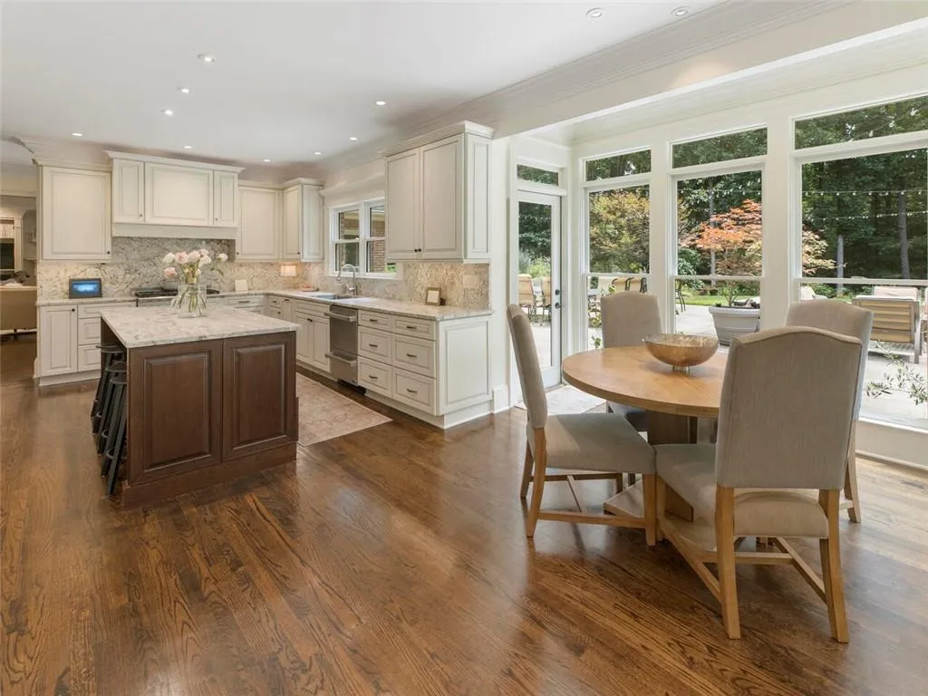 7515 Bridgegate Court, Atlanta, Georgia 30350, 6 Bedrooms Bedrooms, ,4 BathroomsBathrooms,Residential,Sold,7515 Bridgegate Court,7087893