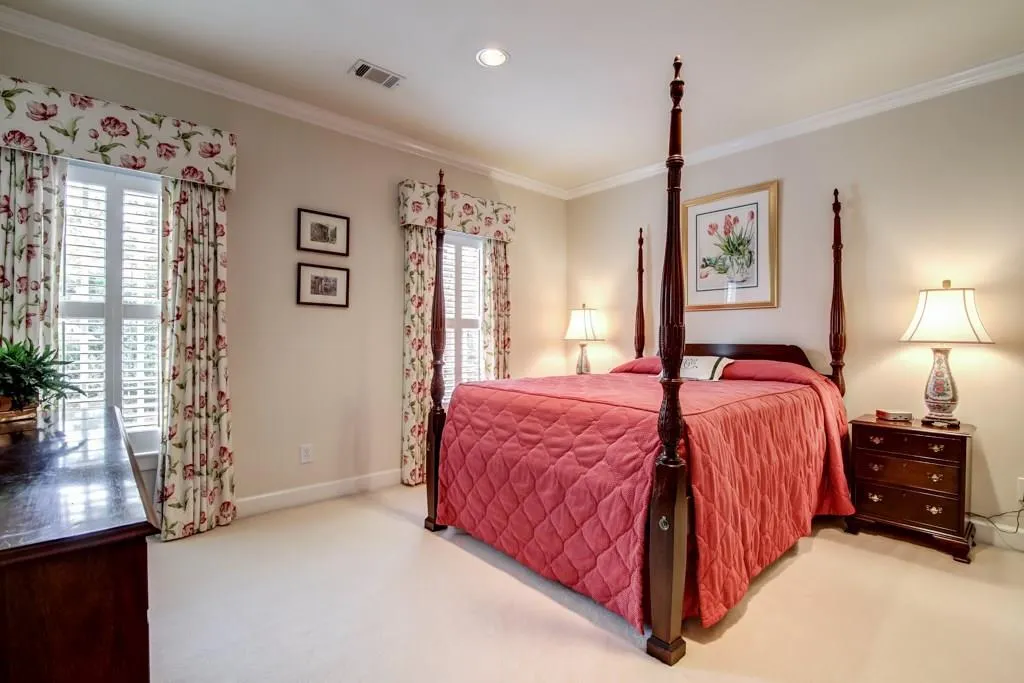 4400 Highgrove Pointe, Sandy Springs, Georgia 30319, 4 Bedrooms Bedrooms, ,3 BathroomsBathrooms,Residential,Sold,4400 Highgrove Pointe,5781186