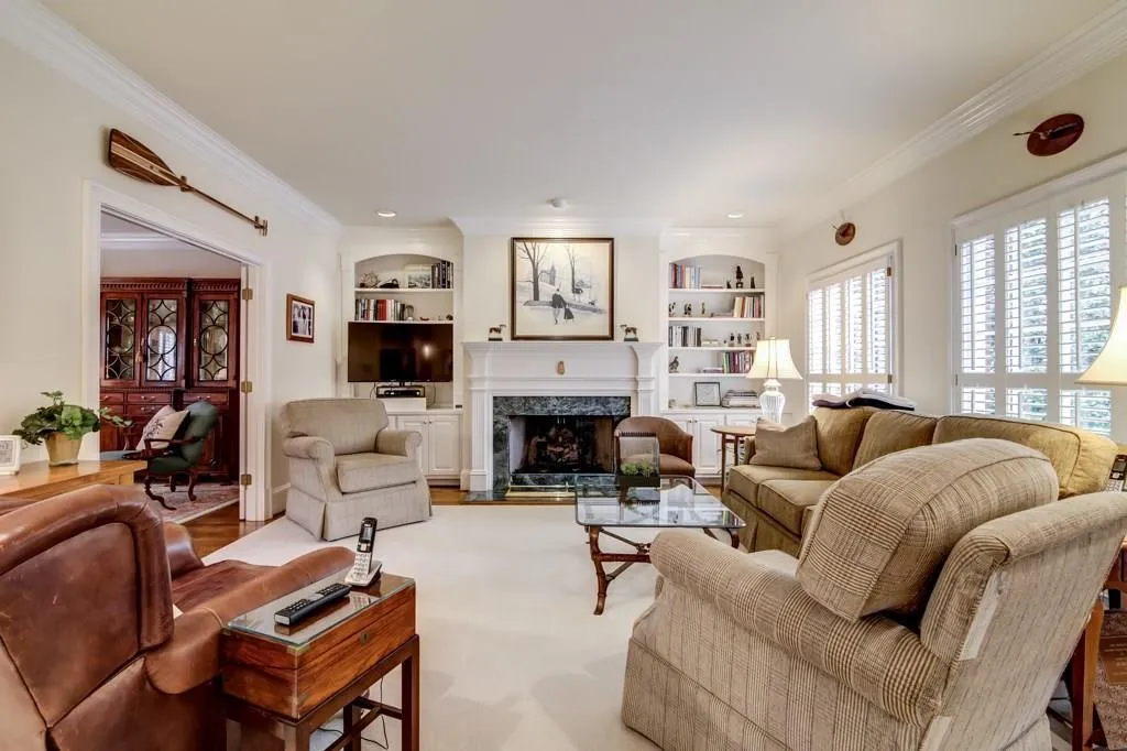 4400 Highgrove Pointe, Sandy Springs, Georgia 30319, 4 Bedrooms Bedrooms, ,3 BathroomsBathrooms,Residential,Sold,4400 Highgrove Pointe,5781186