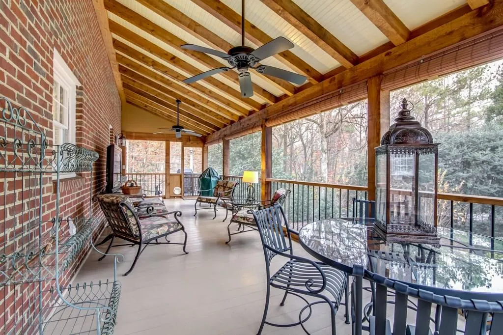 4400 Highgrove Pointe, Sandy Springs, Georgia 30319, 4 Bedrooms Bedrooms, ,3 BathroomsBathrooms,Residential,Sold,4400 Highgrove Pointe,5781186