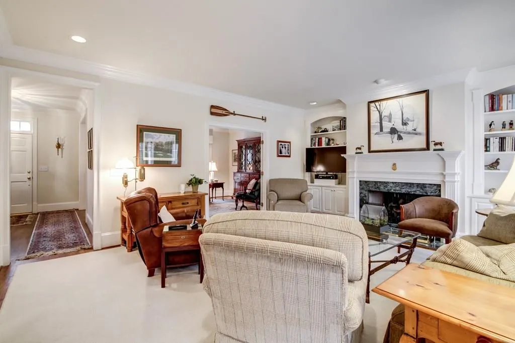 4400 Highgrove Pointe, Sandy Springs, Georgia 30319, 4 Bedrooms Bedrooms, ,3 BathroomsBathrooms,Residential,Sold,4400 Highgrove Pointe,5781186