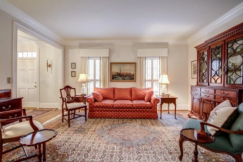 4400 Highgrove Pointe, Sandy Springs, Georgia 30319, 4 Bedrooms Bedrooms, ,3 BathroomsBathrooms,Residential,Sold,4400 Highgrove Pointe,5781186