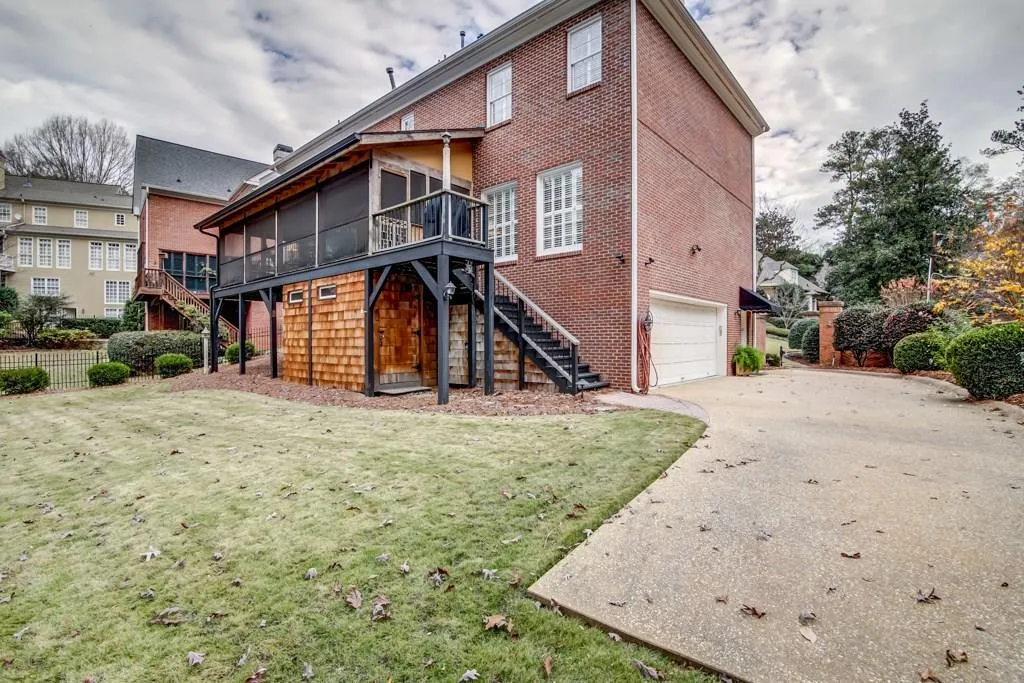 4400 Highgrove Pointe, Sandy Springs, Georgia 30319, 4 Bedrooms Bedrooms, ,3 BathroomsBathrooms,Residential,Sold,4400 Highgrove Pointe,5781186