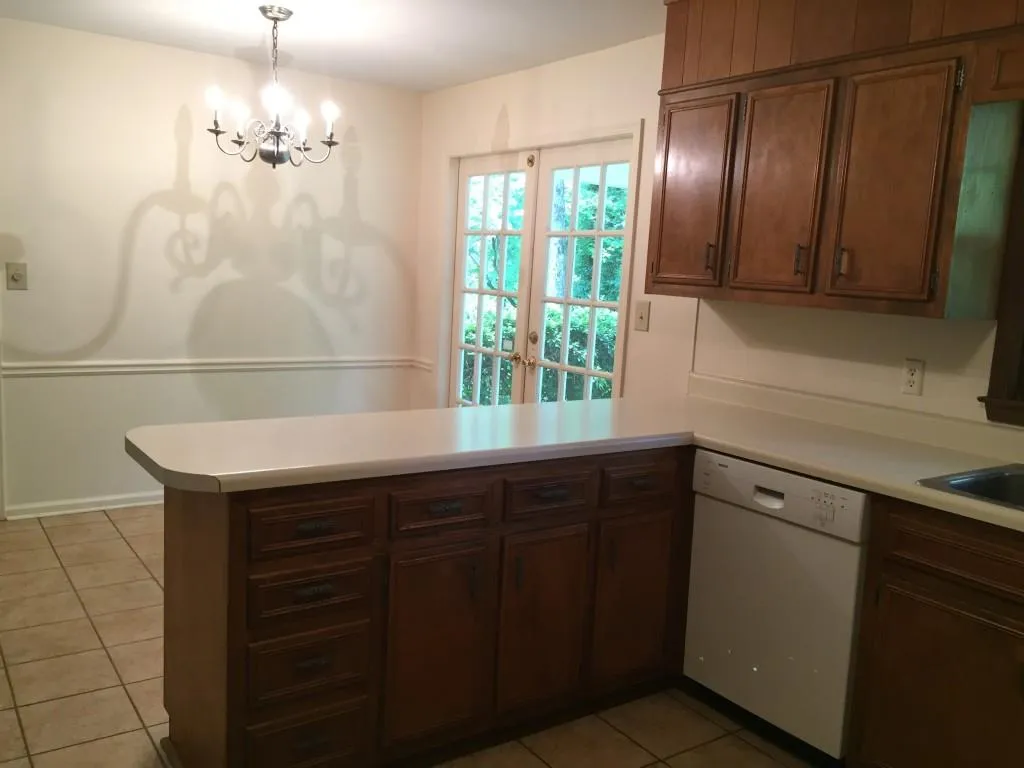 445 River Valley Road, Atlanta, Georgia 30328, 4 Bedrooms Bedrooms, ,2 BathroomsBathrooms,Residential,Sold,445 River Valley Road,5689321