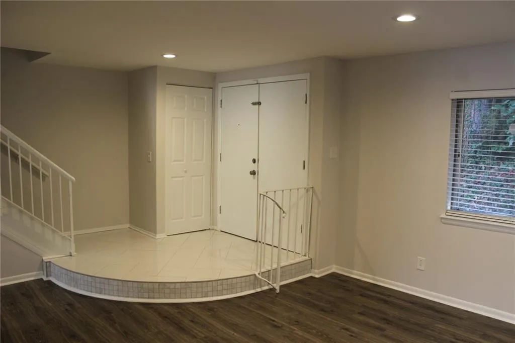 7346 Cardigan Circle, Atlanta, Georgia 30328, 3 Bedrooms Bedrooms, ,2 BathroomsBathrooms,Residential,Sold,7346 Cardigan Circle,6535556