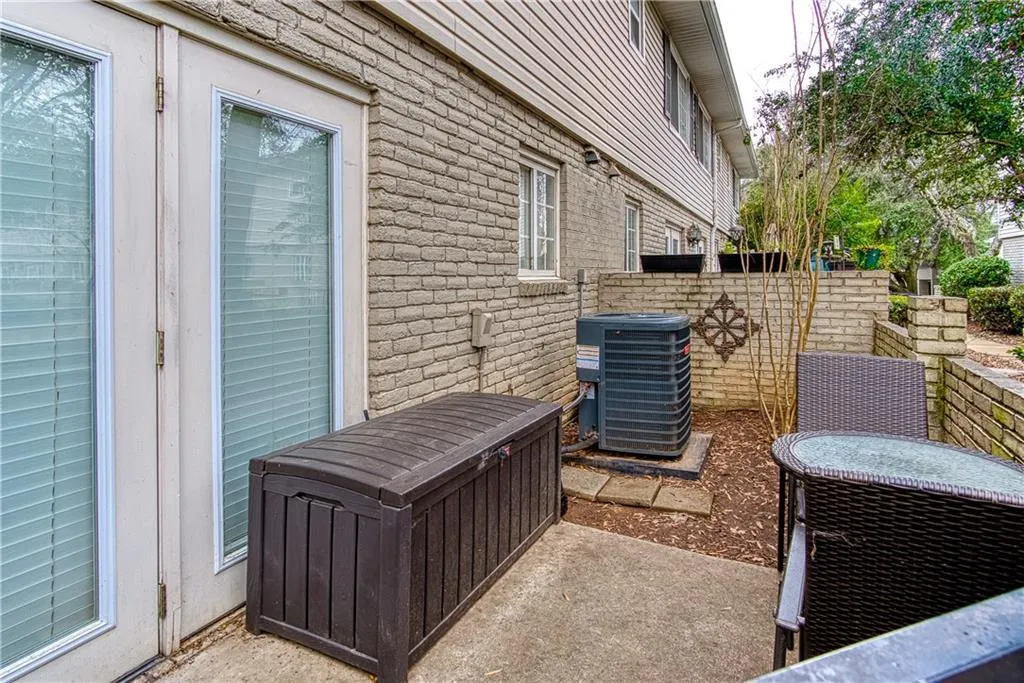 6940 Roswell Road Unit 25d, Atlanta, Georgia 30328, 2 Bedrooms Bedrooms, ,1 BathroomBathrooms,Residential,Sold,6940 Roswell Road Unit 25d,6825073