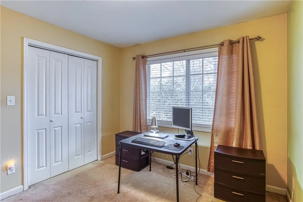 6940 Roswell Road Unit 25d, Atlanta, Georgia 30328, 2 Bedrooms Bedrooms, ,1 BathroomBathrooms,Residential,Sold,6940 Roswell Road Unit 25d,6825073