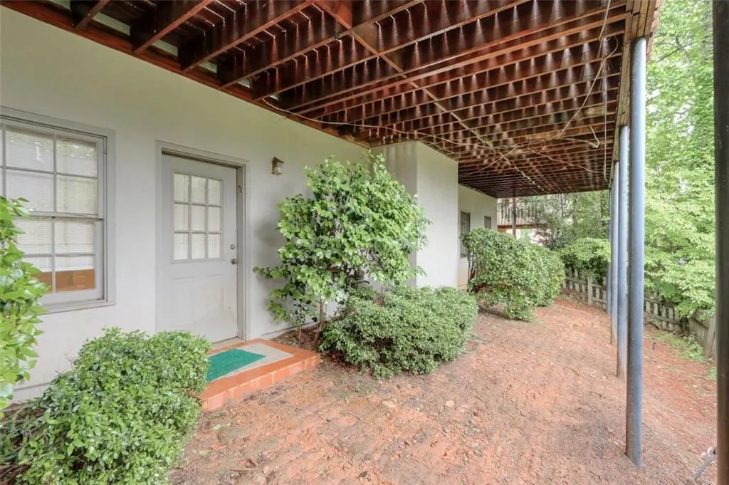125 Grosvenor Place, Atlanta, Georgia 30328, 4 Bedrooms Bedrooms, ,3 BathroomsBathrooms,Residential,Sold,125 Grosvenor Place,6920478