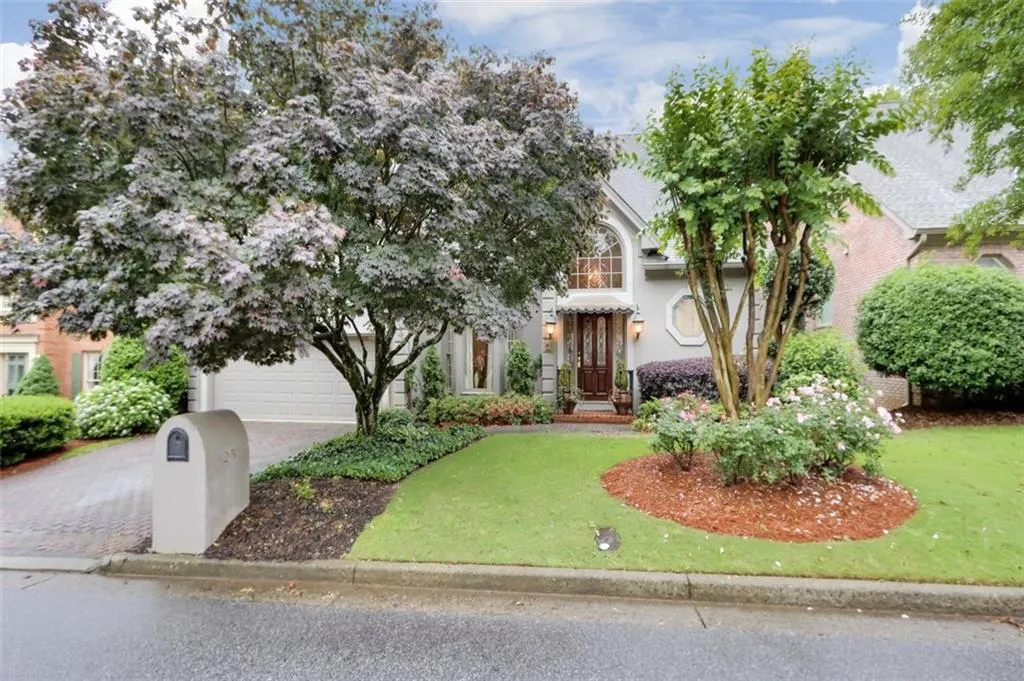 125 Grosvenor Place, Atlanta, Georgia 30328, 4 Bedrooms Bedrooms, ,3 BathroomsBathrooms,Residential,Sold,125 Grosvenor Place,6920478