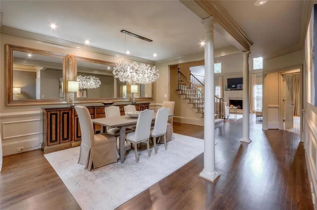 125 Grosvenor Place, Atlanta, Georgia 30328, 4 Bedrooms Bedrooms, ,3 BathroomsBathrooms,Residential,Sold,125 Grosvenor Place,6920478