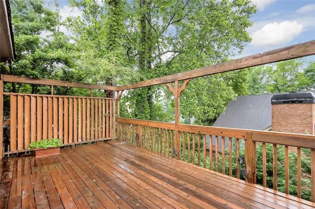 125 Grosvenor Place, Atlanta, Georgia 30328, 4 Bedrooms Bedrooms, ,3 BathroomsBathrooms,Residential,Sold,125 Grosvenor Place,6920478