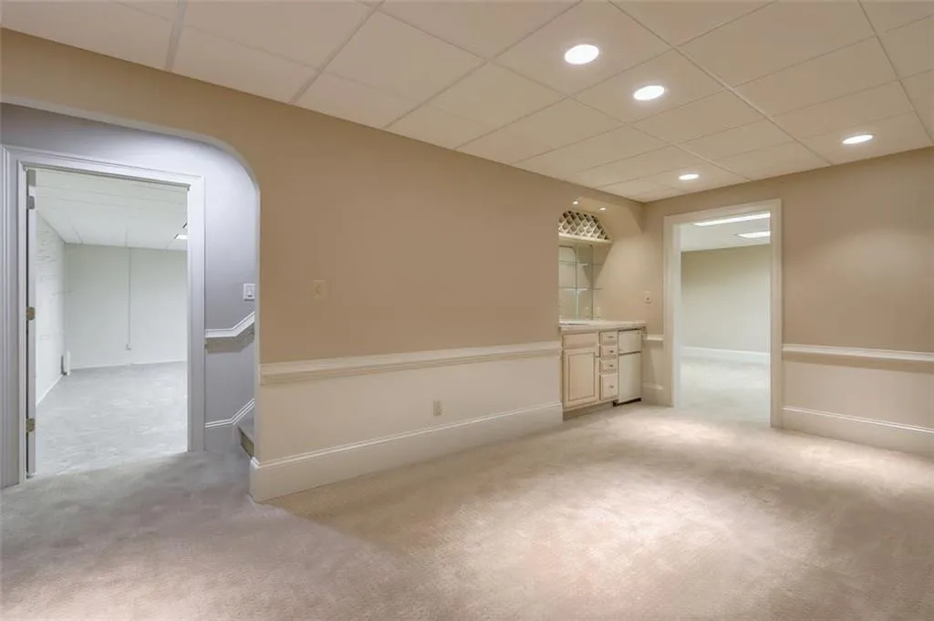125 Grosvenor Place, Atlanta, Georgia 30328, 4 Bedrooms Bedrooms, ,3 BathroomsBathrooms,Residential,Sold,125 Grosvenor Place,6920478