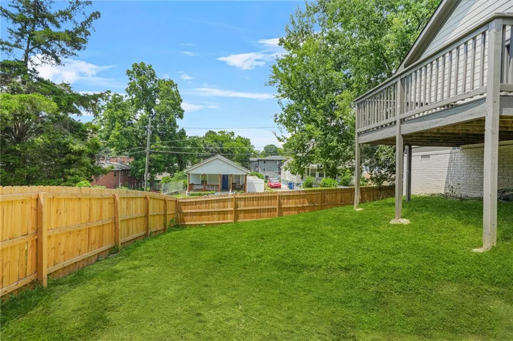 556 Paines Avenue Nw, Atlanta, Georgia 30318, 4 Bedrooms Bedrooms, ,2 BathroomsBathrooms,Residential,For Sale,556 Paines Avenue Nw,7606738