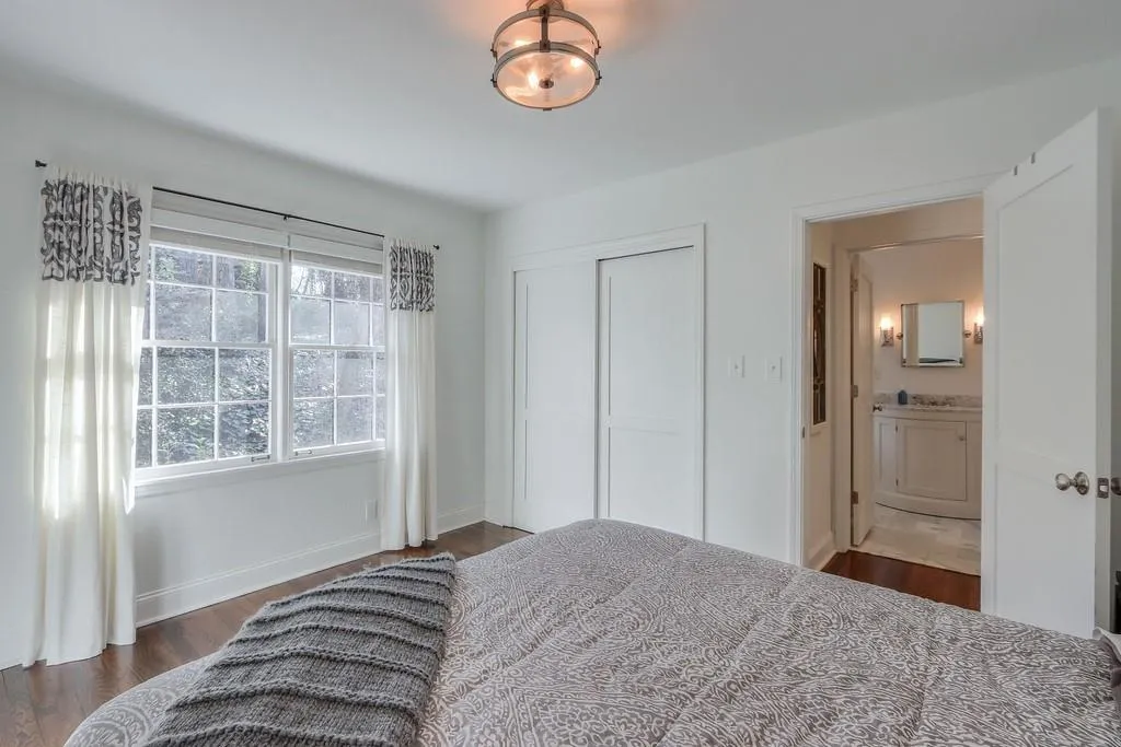 5555 Sherrell Drive Ne, Atlanta, Georgia 30342, 2 Bedrooms Bedrooms, ,2 BathroomsBathrooms,Residential,Sold,5555 Sherrell Drive Ne,6820396