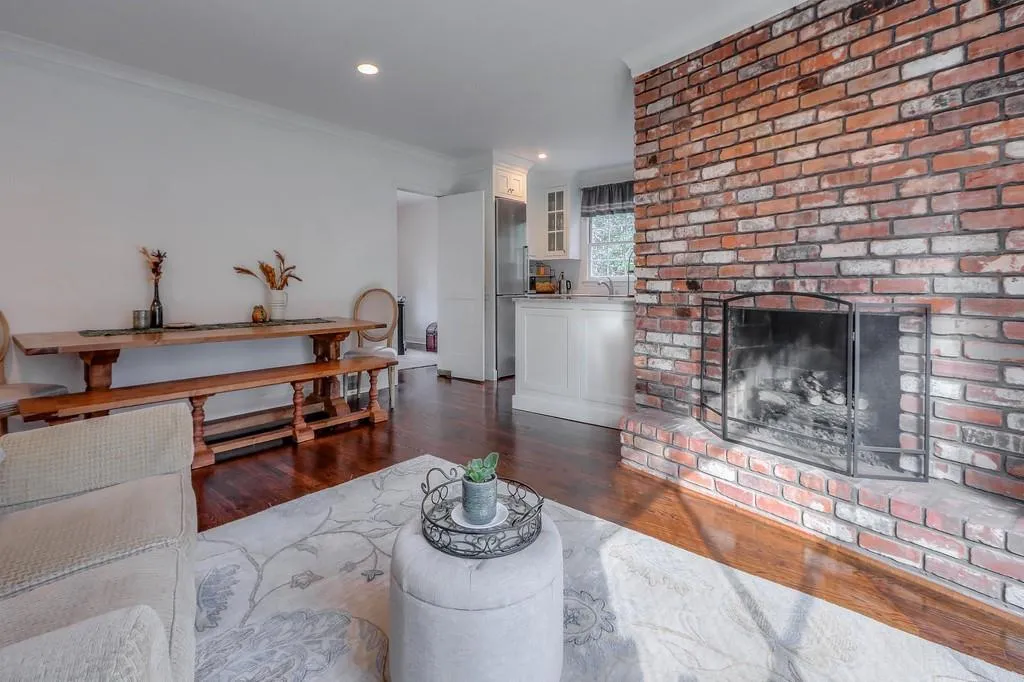 5555 Sherrell Drive Ne, Atlanta, Georgia 30342, 2 Bedrooms Bedrooms, ,2 BathroomsBathrooms,Residential,Sold,5555 Sherrell Drive Ne,6820396